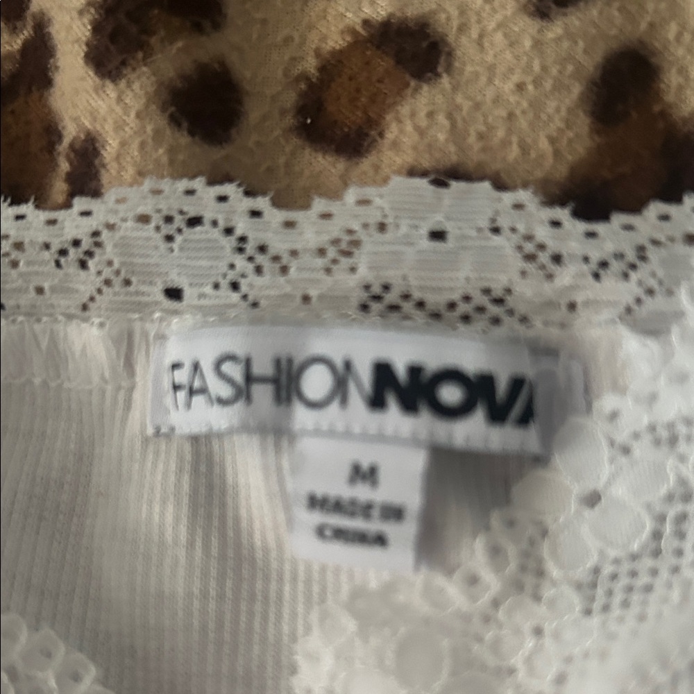 BurgundyDanskin,Red lace, White, Pink please refer to pics for brand and sizes - Picture 3 of 5
